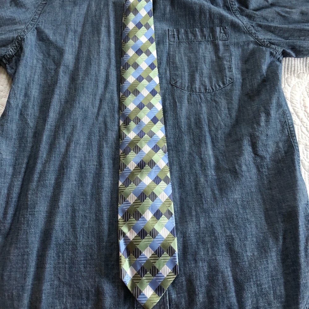 Geoffrey Bean tie